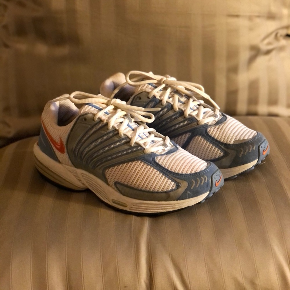 Nike Runners - Great Shape - Size 7.5